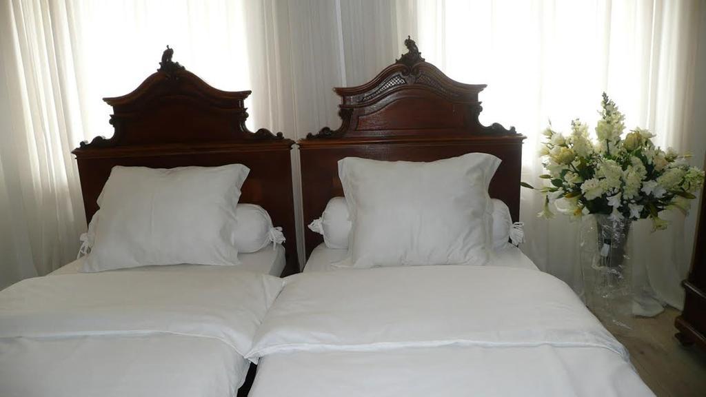 Apartment Dum U Cerneho Beranka Prag Rum bild